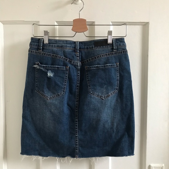 Another Love jean skirt - Picture 5 of 5